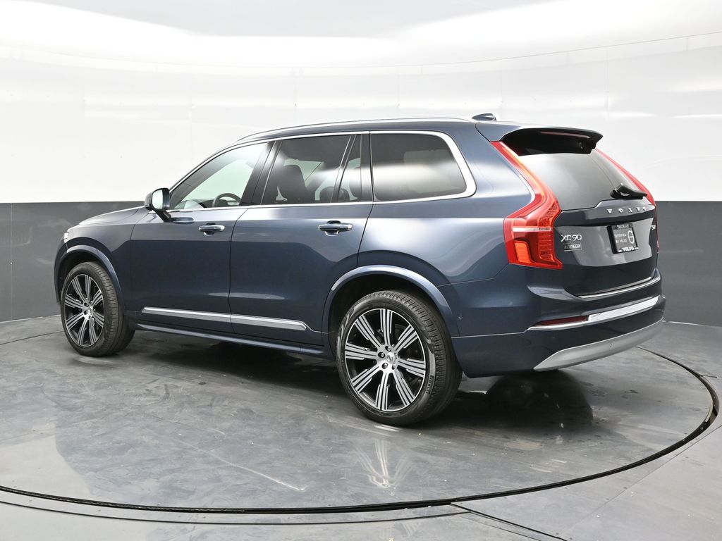 2022 Volvo XC90 T6 Inscription photo 2