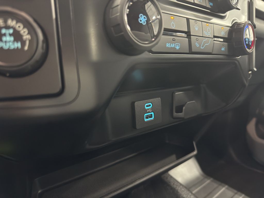 2024 Ford F-150 XL photo 23
