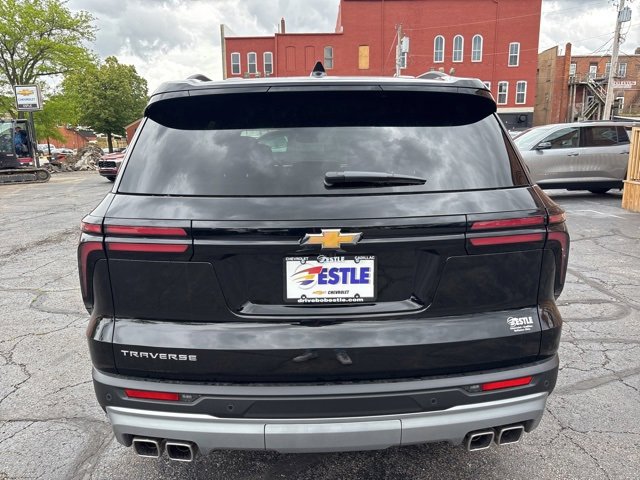 2025 Chevrolet Traverse photo 5