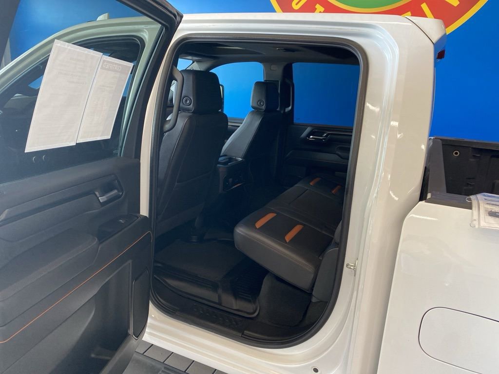 2025 Gmc Sierra 3500 HD AT4 photo 5