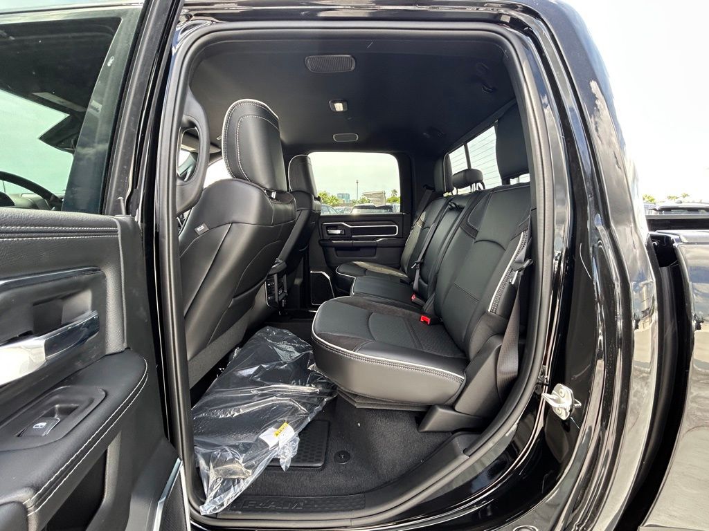 2025 Ram 3500 Laramie photo 26