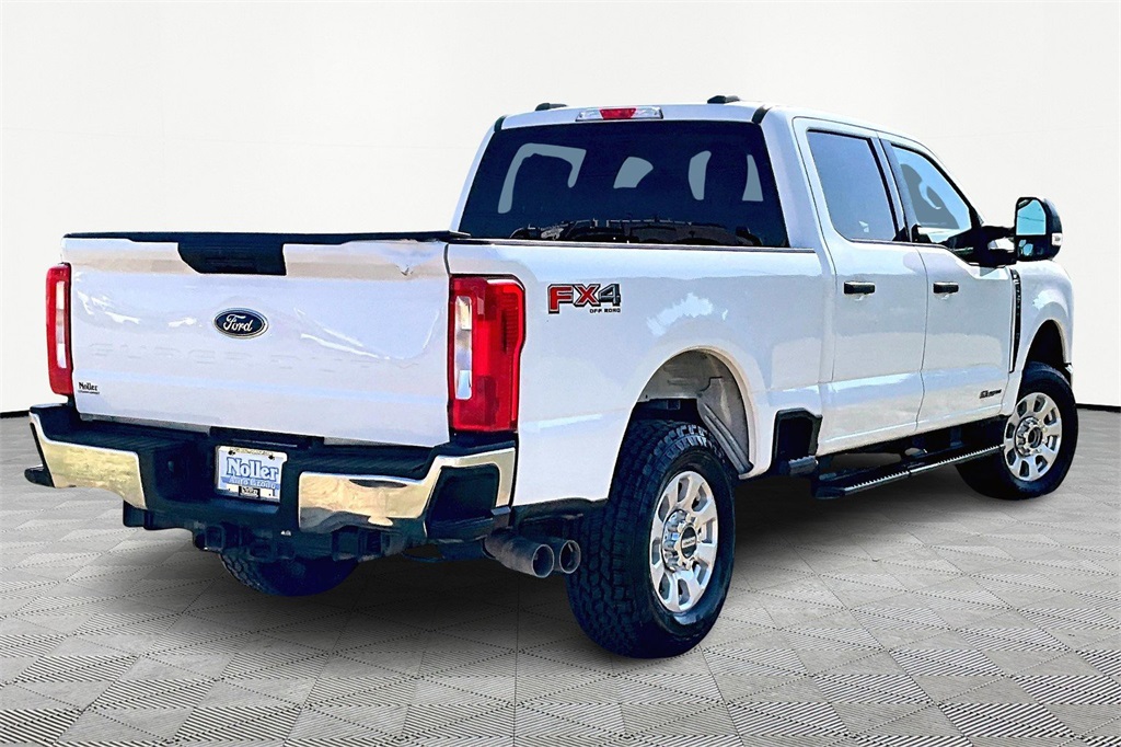 Used 2024 Ford F-250 Super Duty XLT with VIN 1FT7W2BT8RED32333 for sale in Kansas City