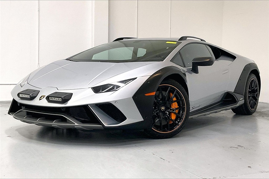 2023 Lamborghini Huracan Sterrato Base photo 3