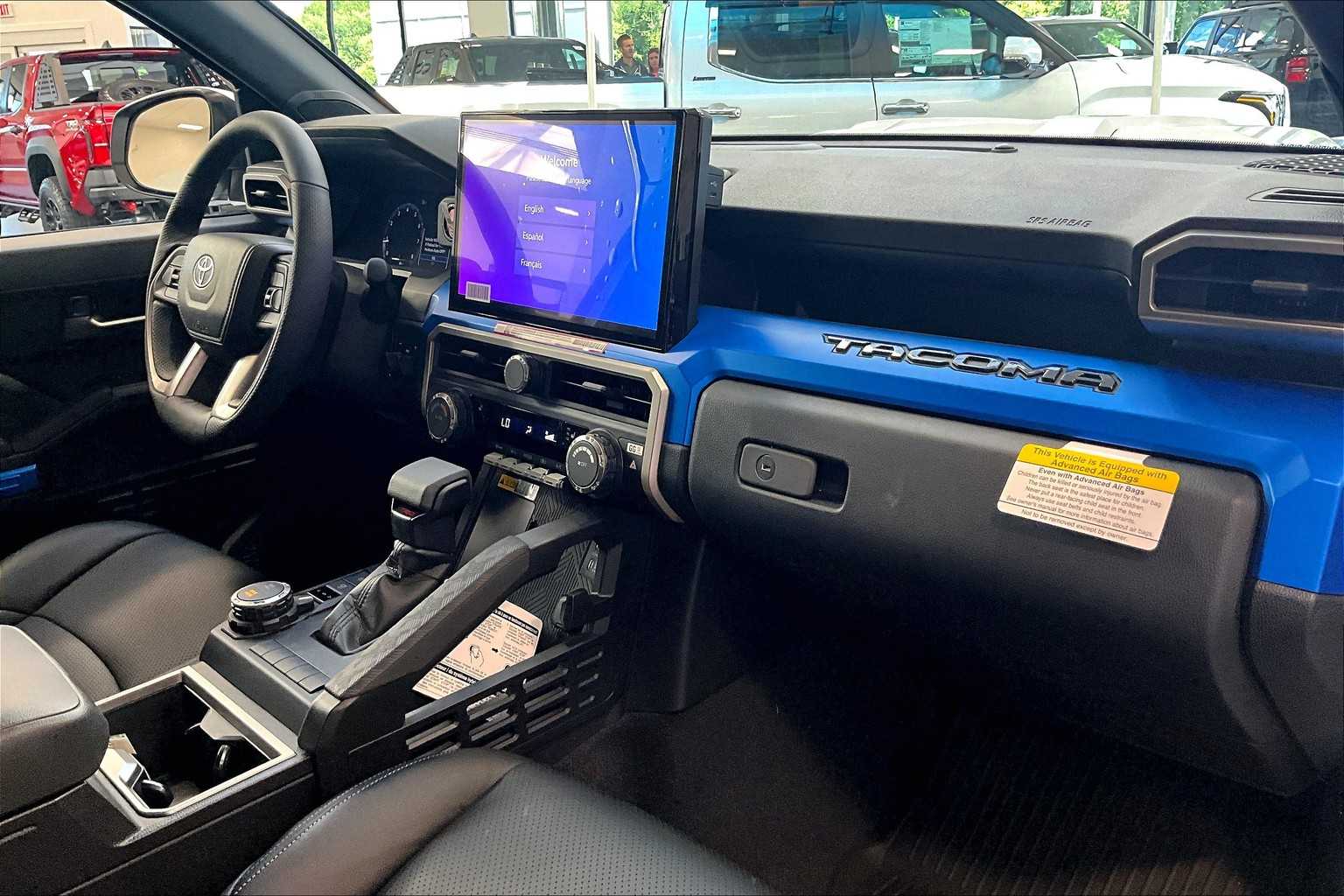 2025 Toyota Tacoma TRD Sport 4x4 Double Cab photo 9