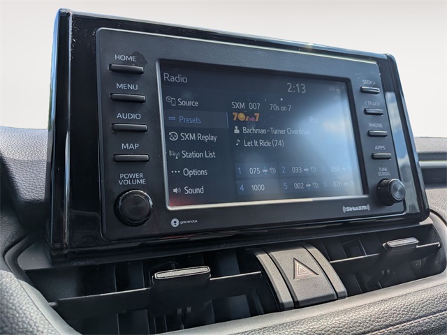 2021 Toyota RAV4 LE photo 7