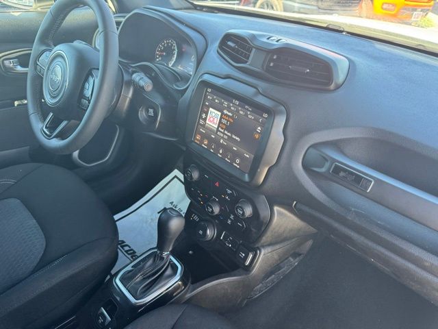2021 Jeep Renegade Latitude photo 20