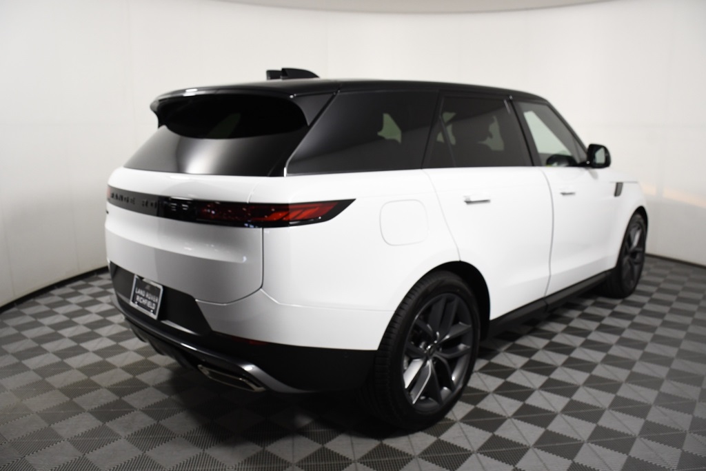 2025 Land Rover Range Rover Sport SE photo 6