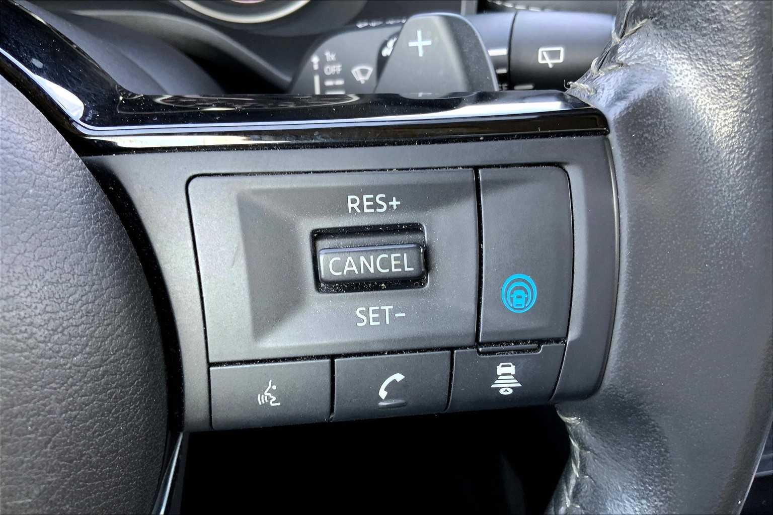 2023 Nissan Rogue SL photo 22
