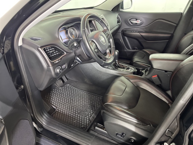 2019 Jeep Cherokee Trailhawk photo 13