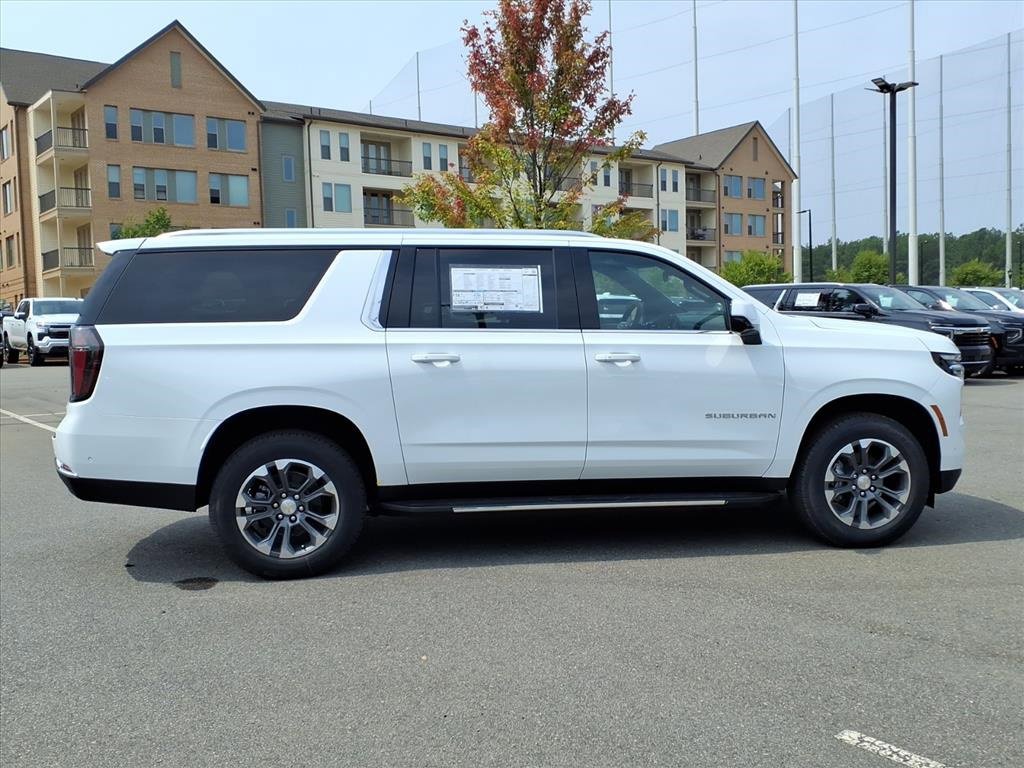 2025 Chevrolet Suburban LS photo 29