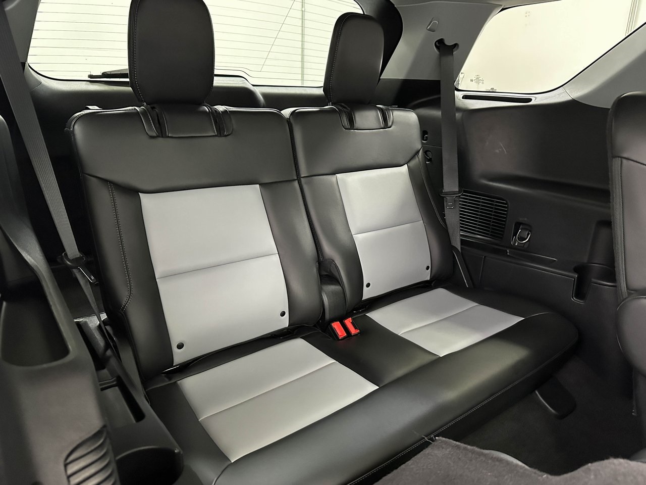 2022 Ford Explorer XLT photo 18
