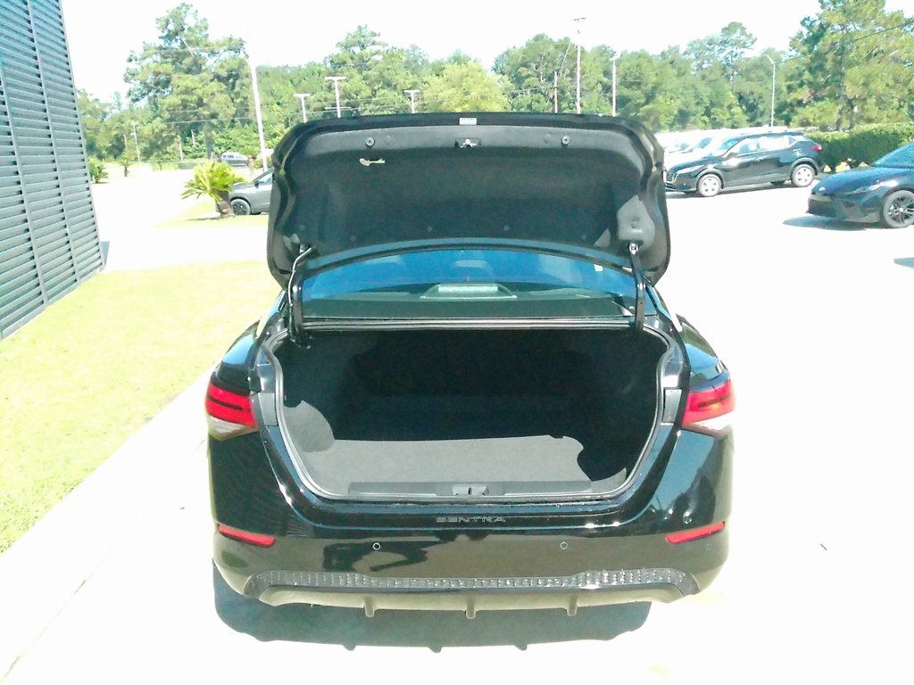 2025 Nissan Sentra SV photo 14