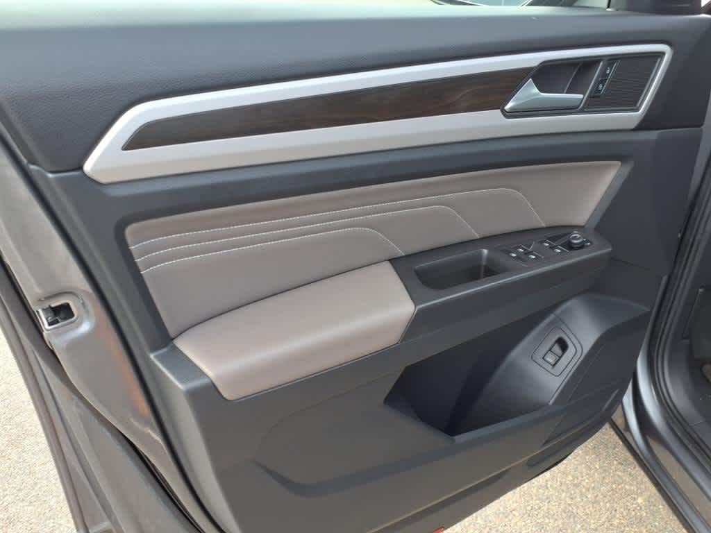 2023 Volkswagen Atlas SE Technology photo 10