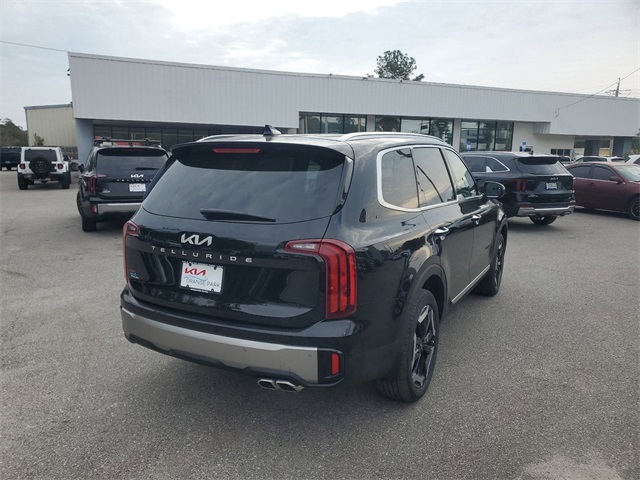 2025 Kia Telluride S photo 3