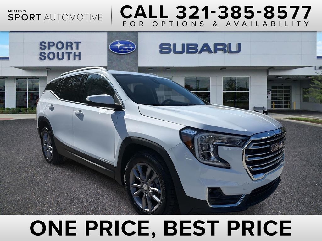 2024 GMC Terrain SLT's photo