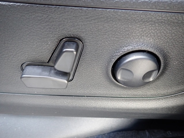 2025 Ram 1500 Big Horn Lone Star photo 13