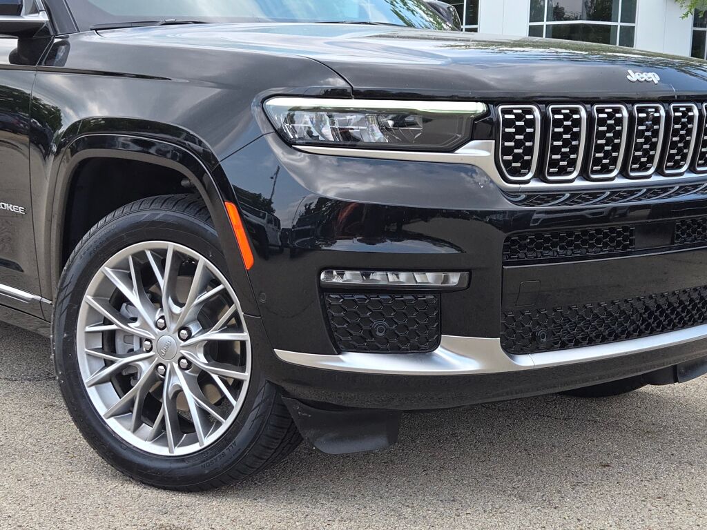2024 Jeep Grand Cherokee L Summit photo 3