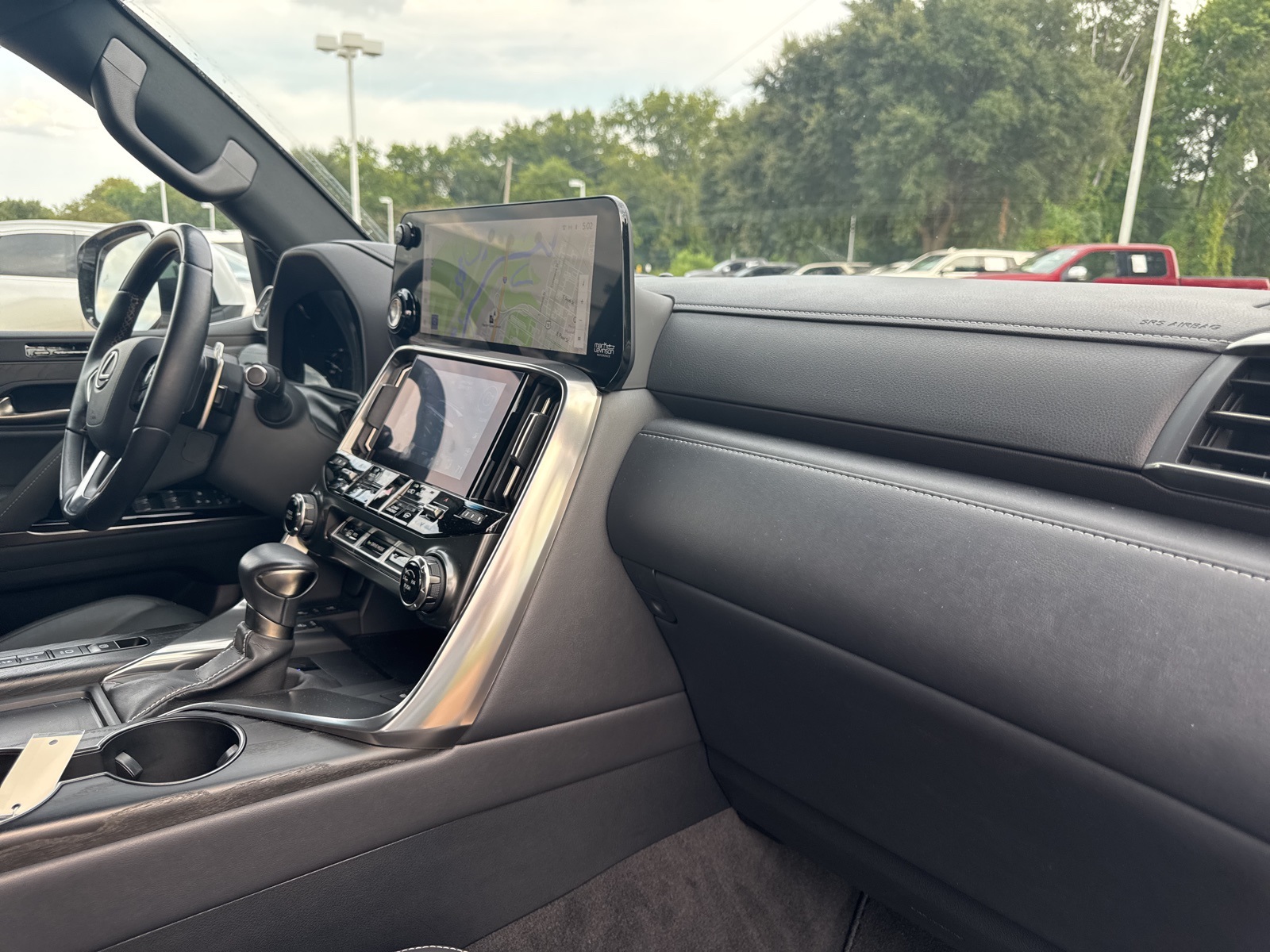 2022 Lexus LX 600 Ultra Luxury photo 33