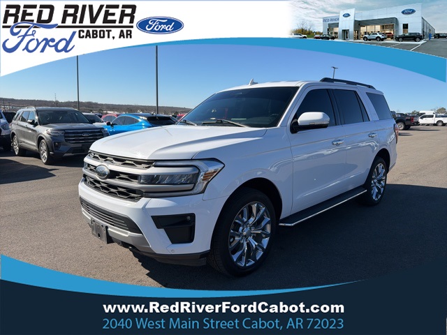 2022 Ford Expedition XLT's photo