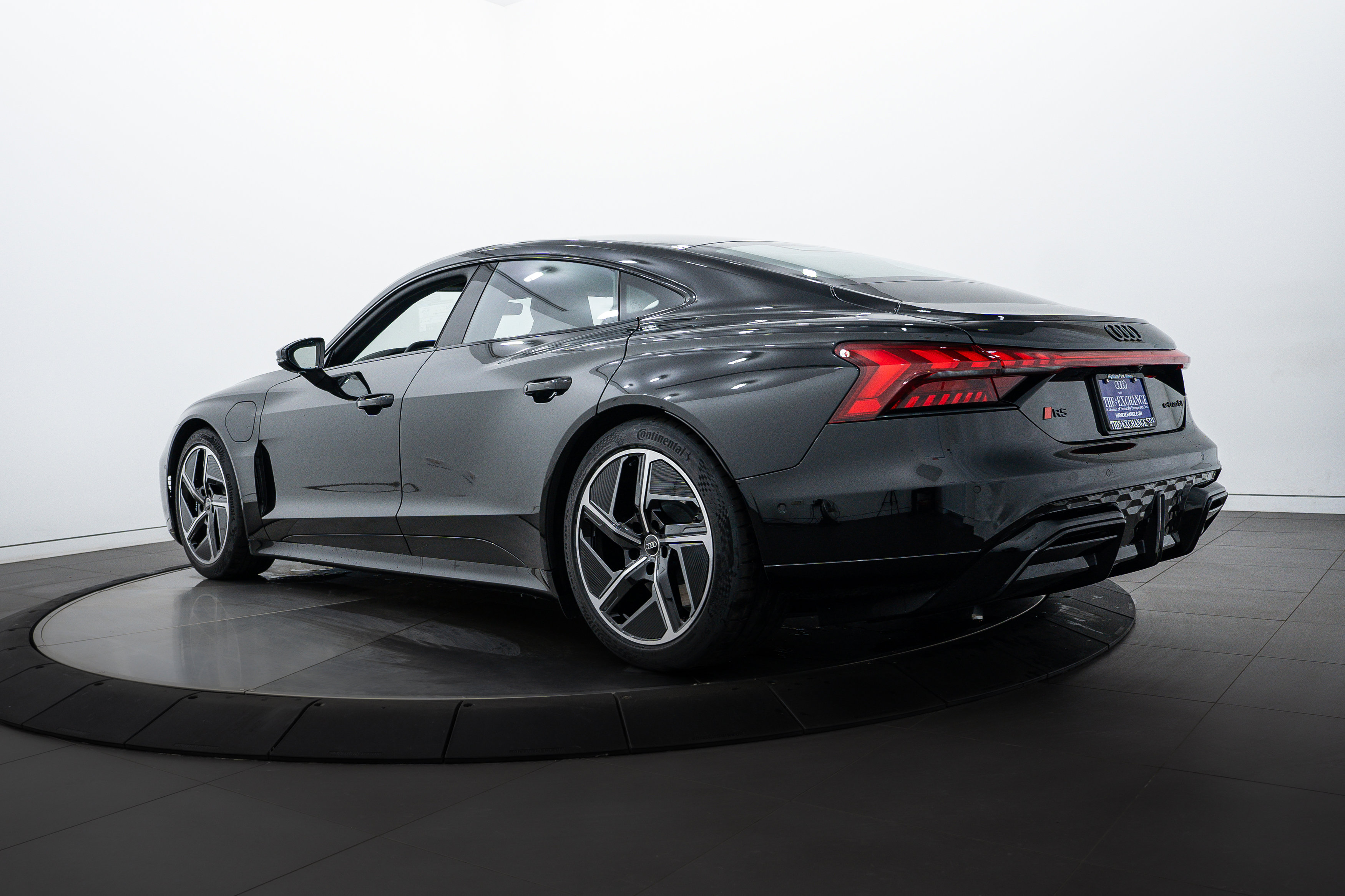 2025 Audi RS e-tron GT photo 4