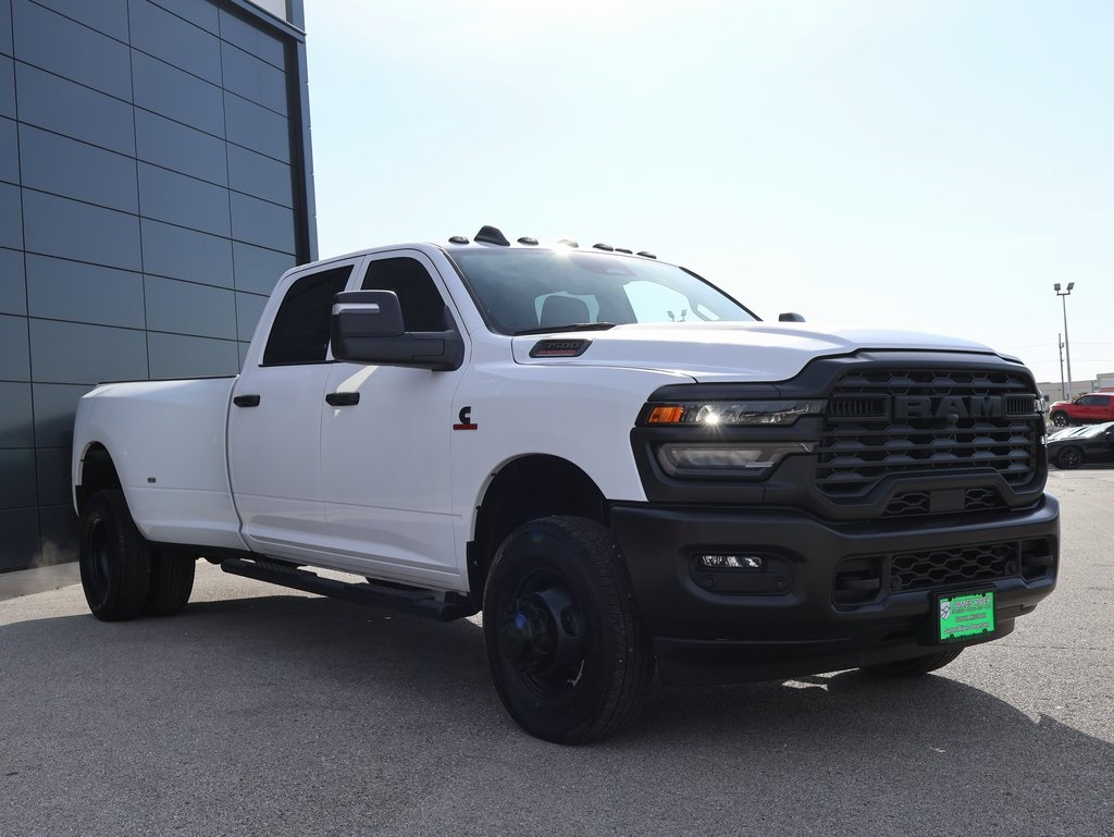 2025 Ram 3500 Tradesman photo 6