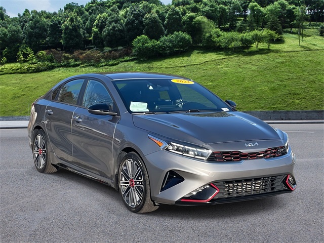 2022 Kia FORTE GT's photo