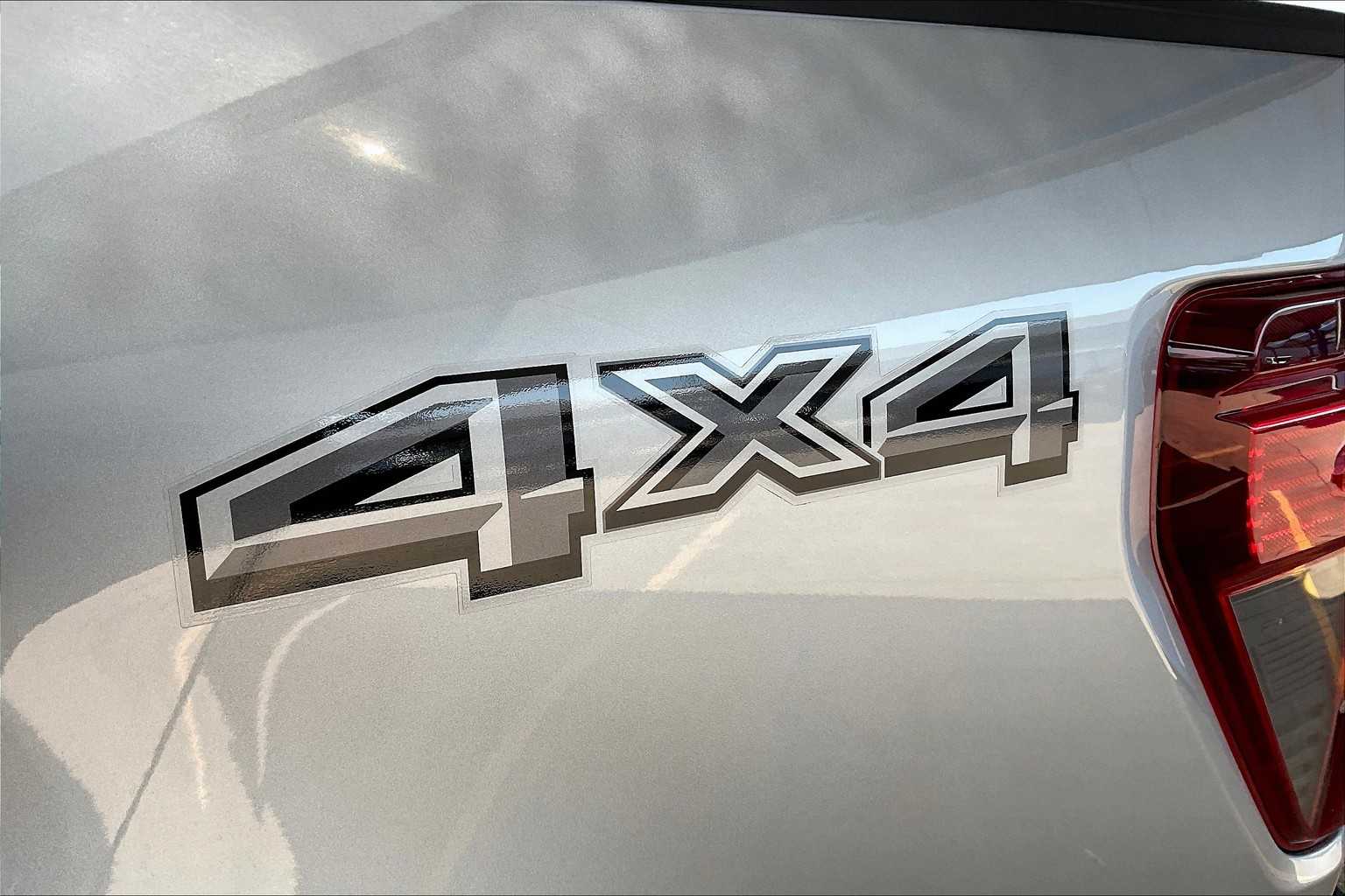 2024 Ford F-150 XLT photo 9