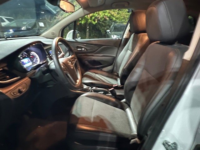 2022 Buick Encore Preferred photo 12