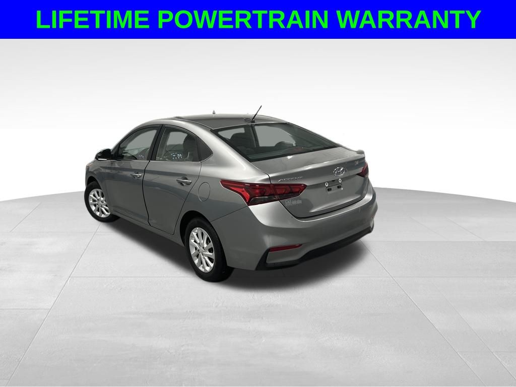 2022 Hyundai Accent SEL photo 3