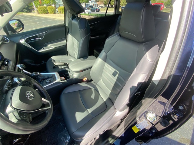 2023 Toyota RAV4 Hybrid XLE Premium photo 2