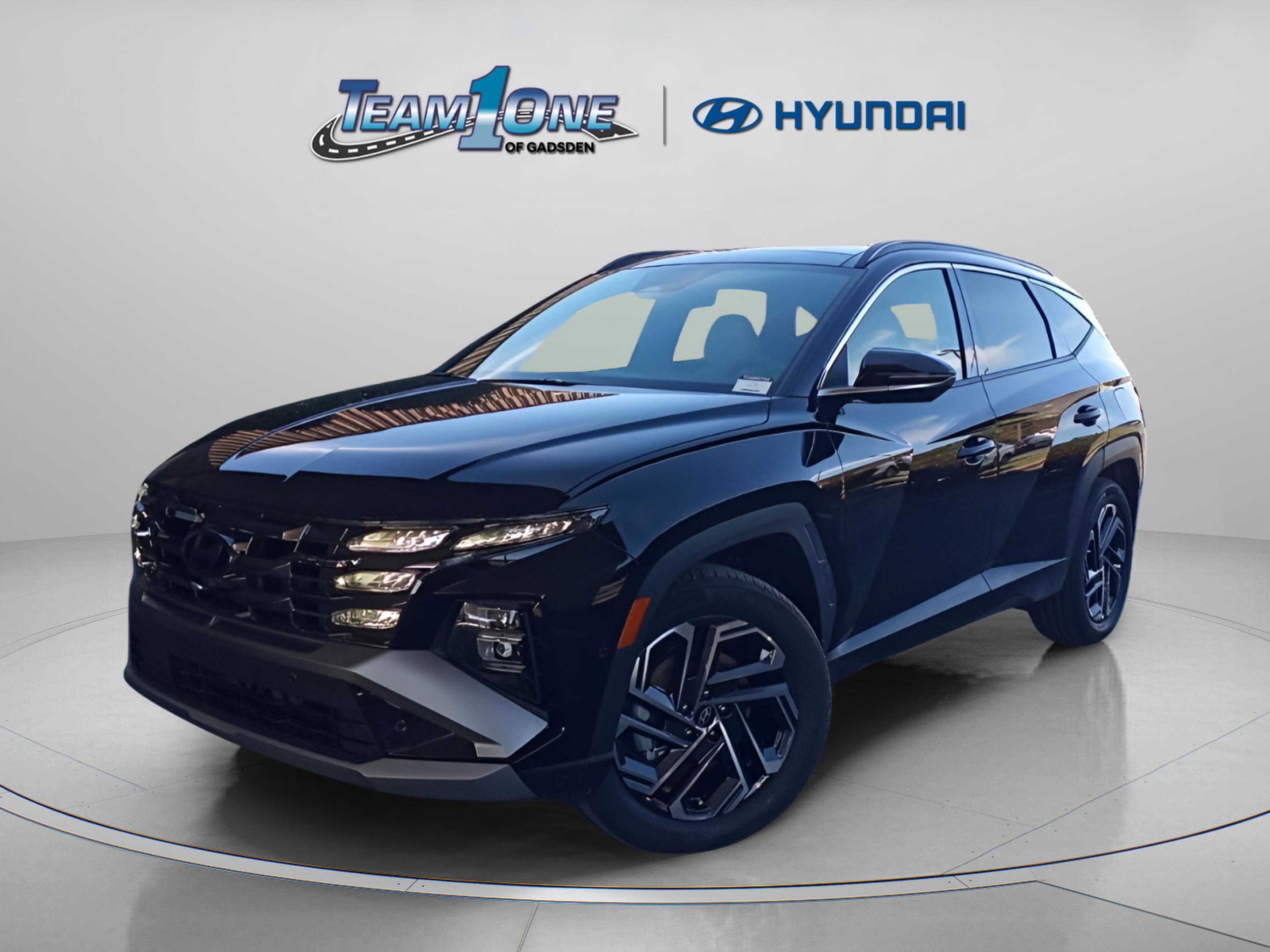 2026 Hyundai Tucson Hybrid Limited Sport photo 3