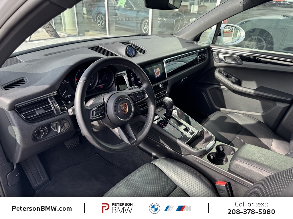 2024 Porsche Macan Base photo 15