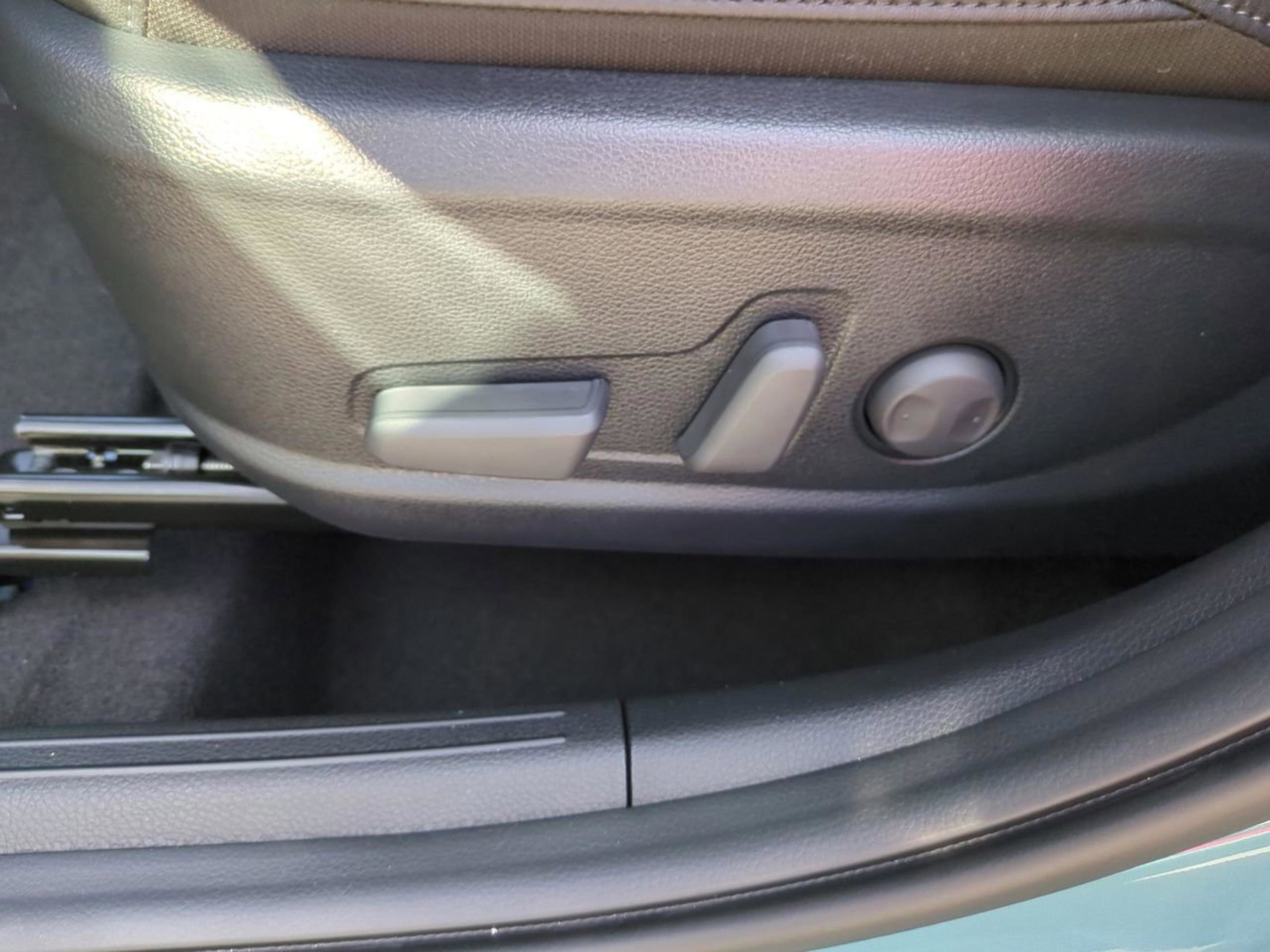 2026 Kia Seltos EX photo 18