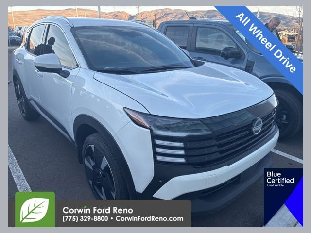 2025 Nissan Kicks SR AWD's photo