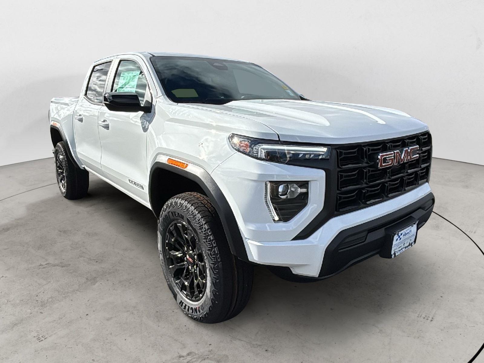 2026 GMC Canyon Elevation's photo