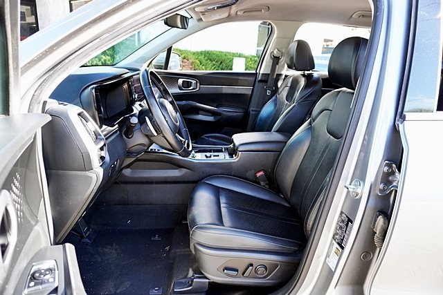 Used 2022 Gray Kia S image 13