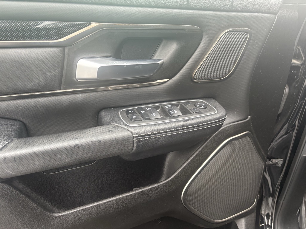 2022 Ram 1500 Rebel photo 8