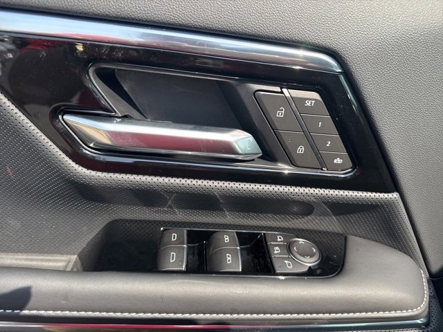 2025 Gmc Sierra EV Denali photo 9