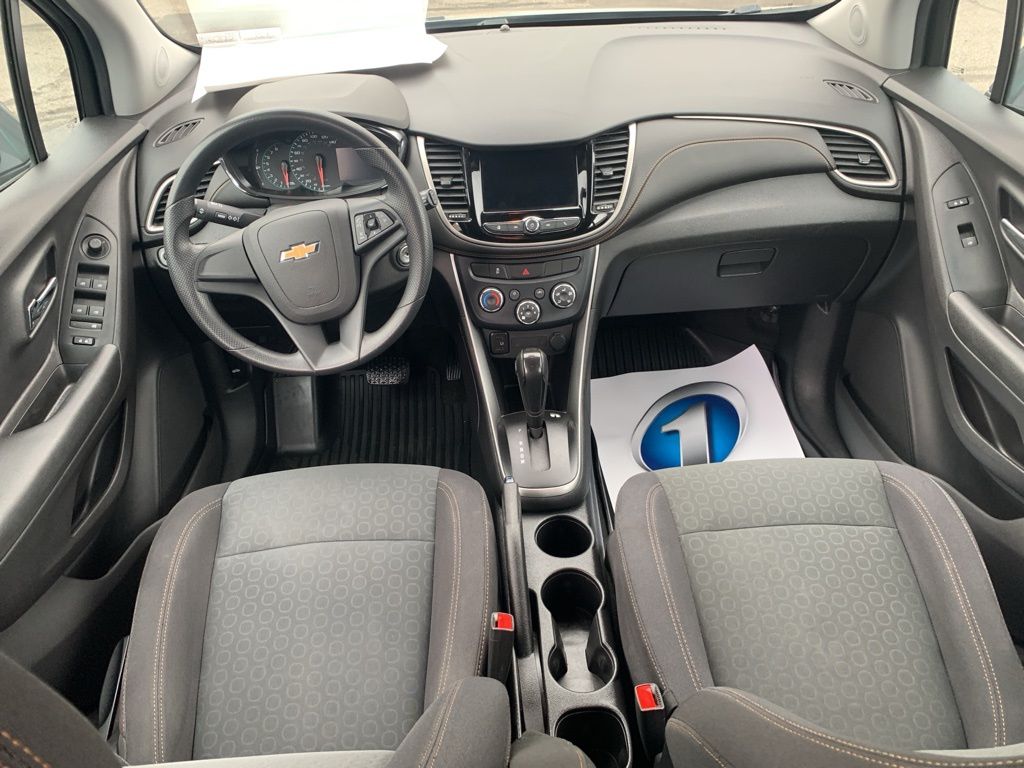 2020 Chevrolet Trax LS photo 17