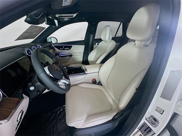 2026 Mercedes Benz GLC 300 photo 18