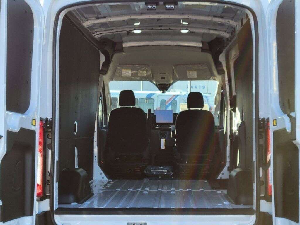 2023 Ford Transit photo 15