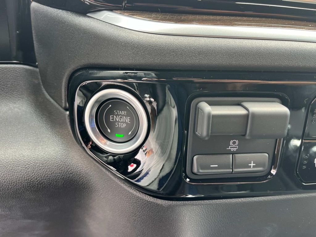 2026 Chevrolet Silverado 1500 RST photo 23