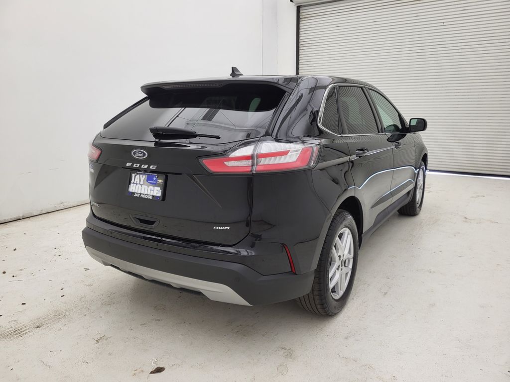 2024 Ford Edge SEL photo 14