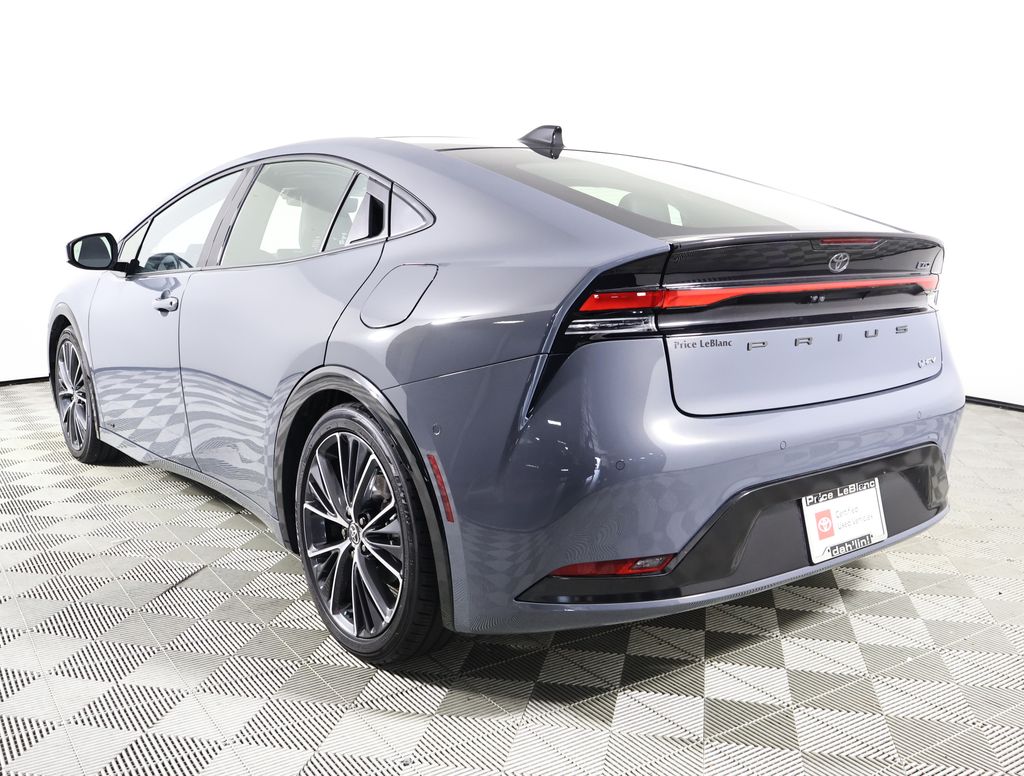 2024 Toyota Prius Limited photo 4