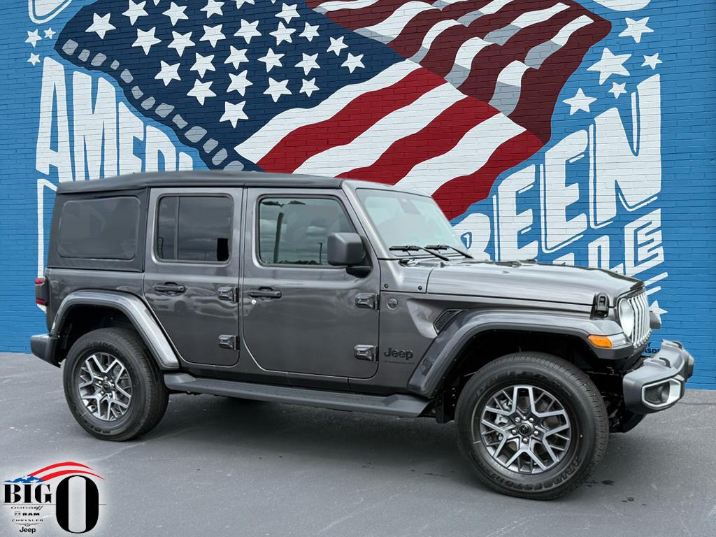 2025 Jeep Wrangler 4-Door Sahara's photo
