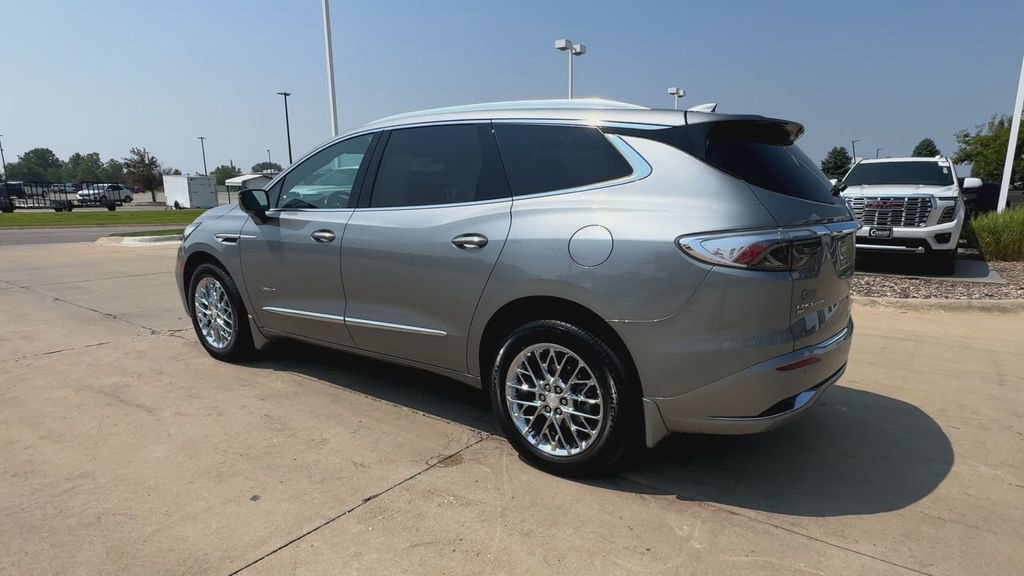 2023 Buick Enclave Avenir photo 6