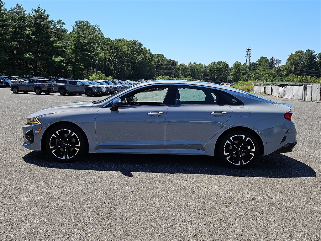 2022 Kia K5 GT-Line photo 4