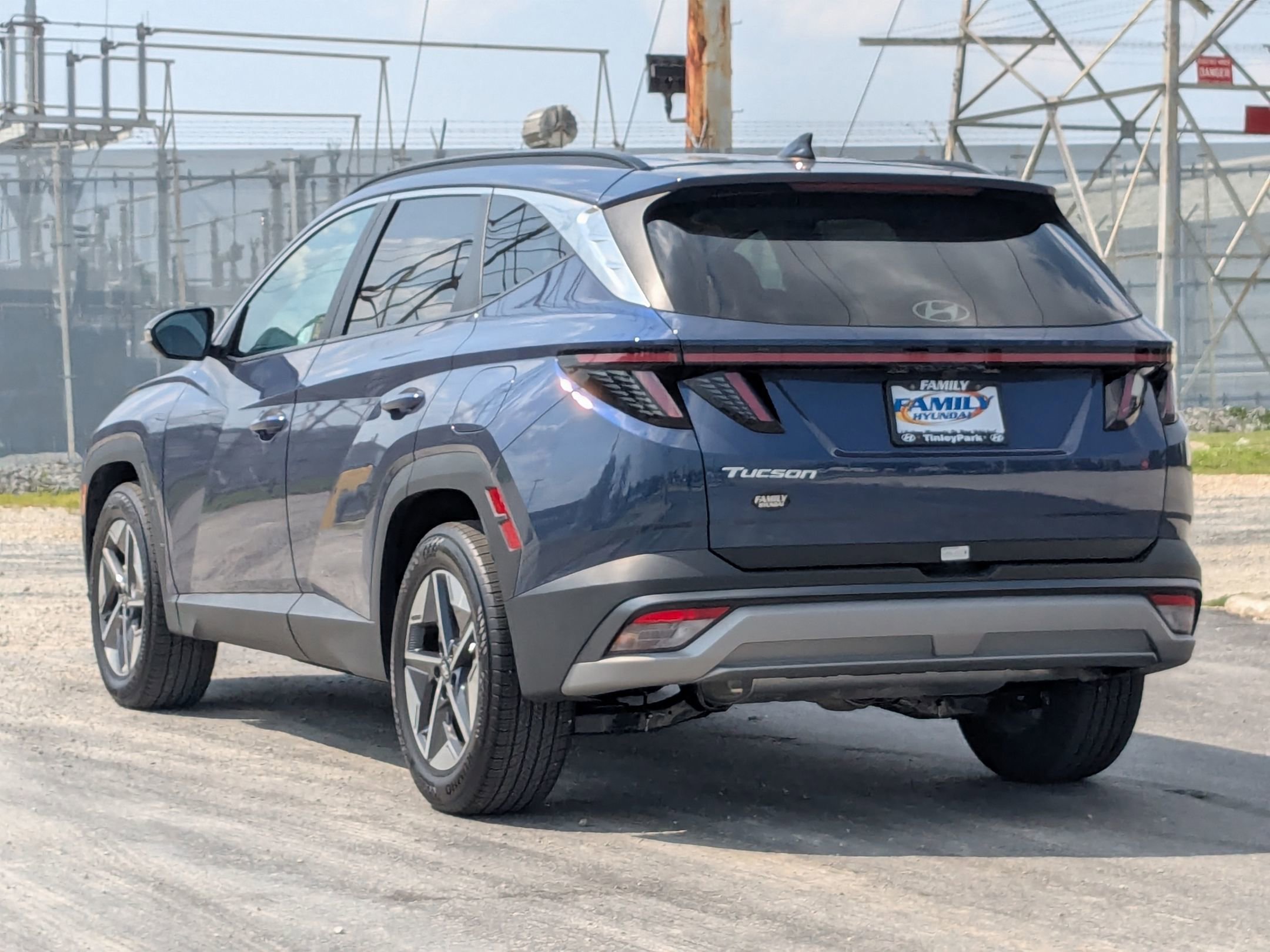 2025 Hyundai Tucson SEL Convenience photo 4