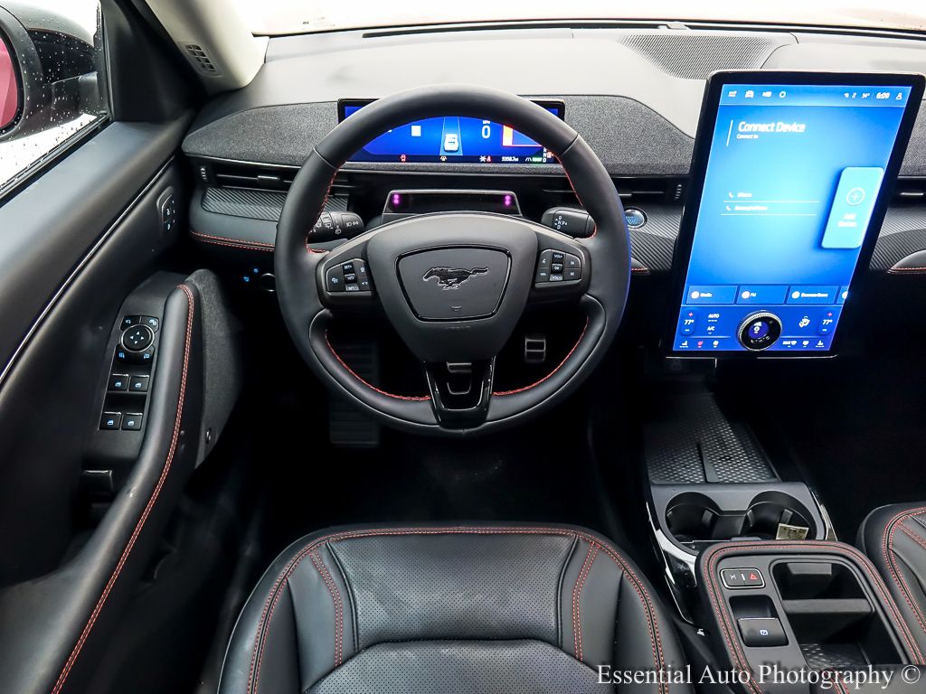 2025 FORD MUSTANG MACH-E - Image 15