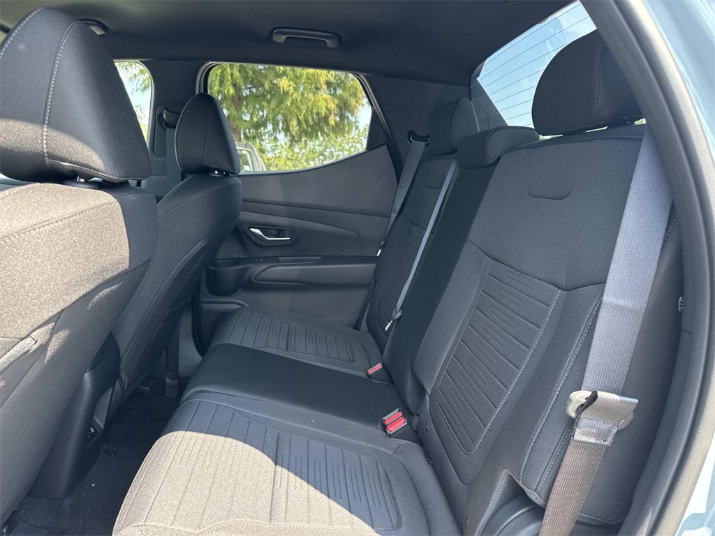 2026 Hyundai Santa Cruz SE photo 4